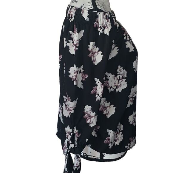 TIME TO BLOOM black flowered stretch collar top Small - Picture 3 of 5